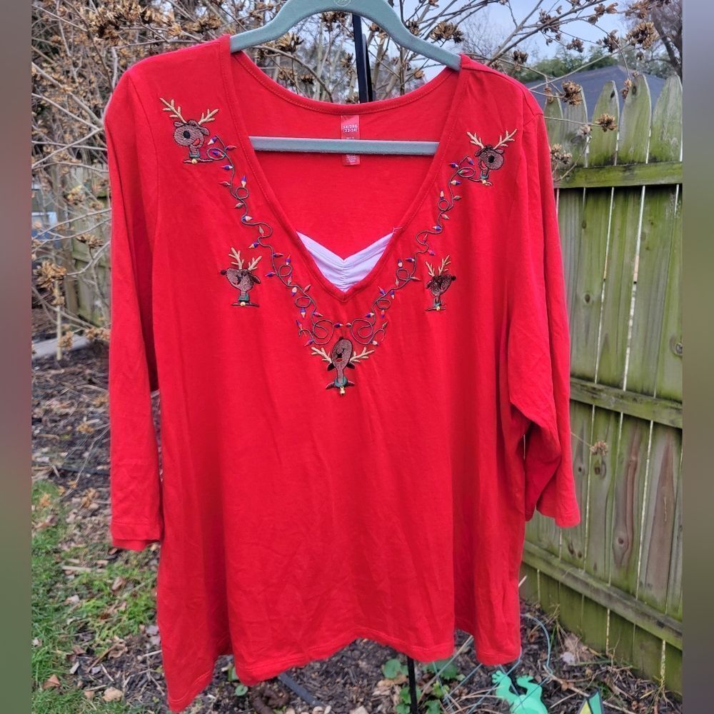 Christmas Top‎